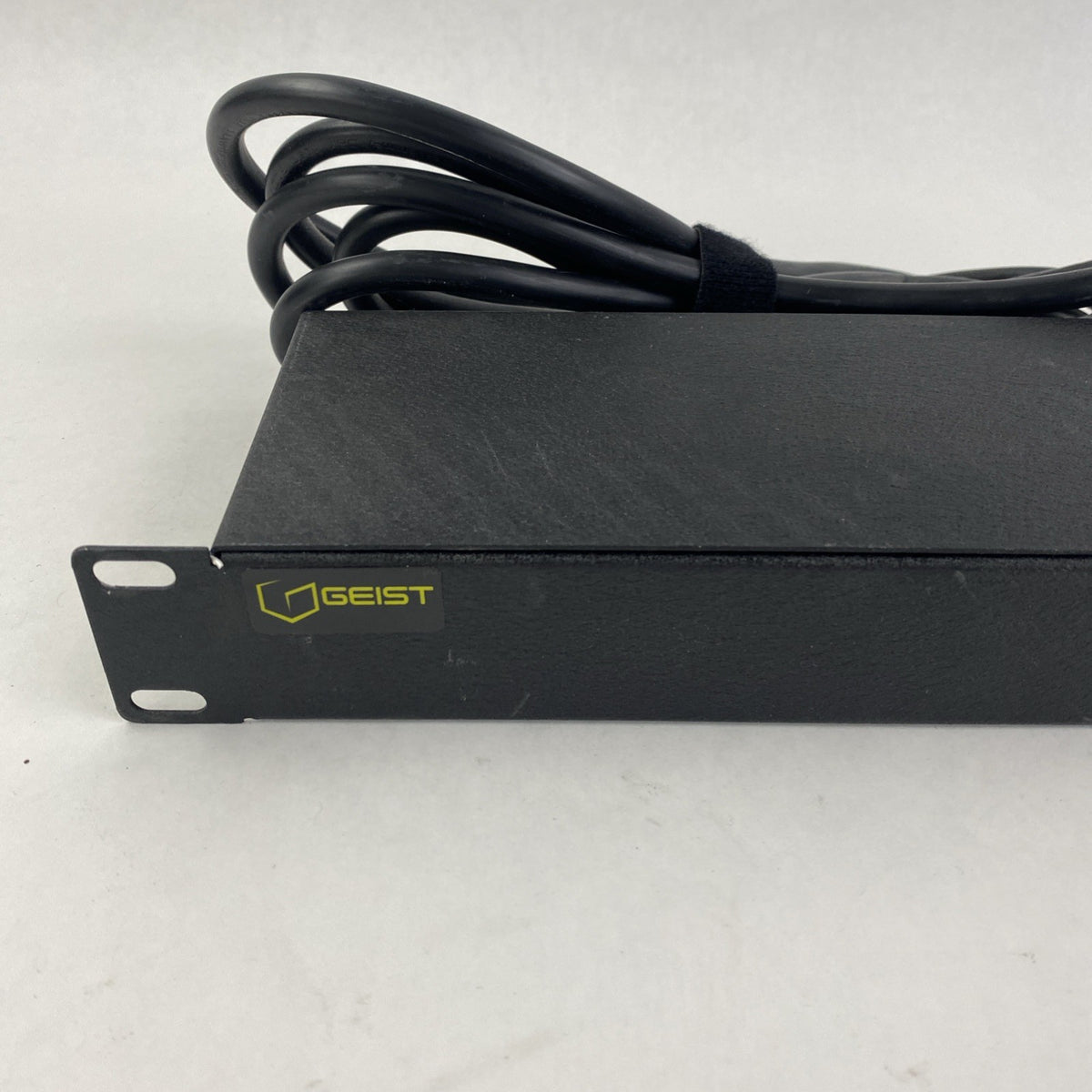 Geist SP104-10 Rack Mounted 10 Outlet Surge Protection2