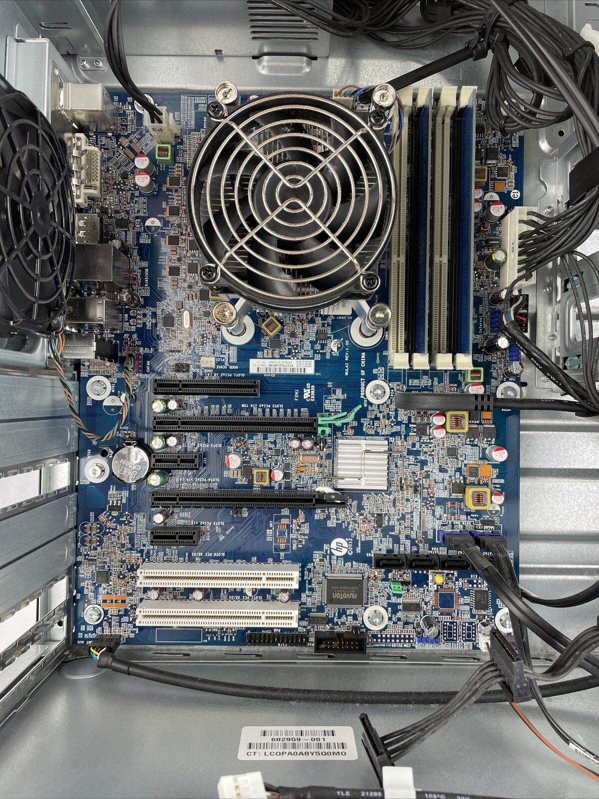 HP Z220 CMT Intel Core i7-3770 3.4GHz 8GB RAM No HDD No OS