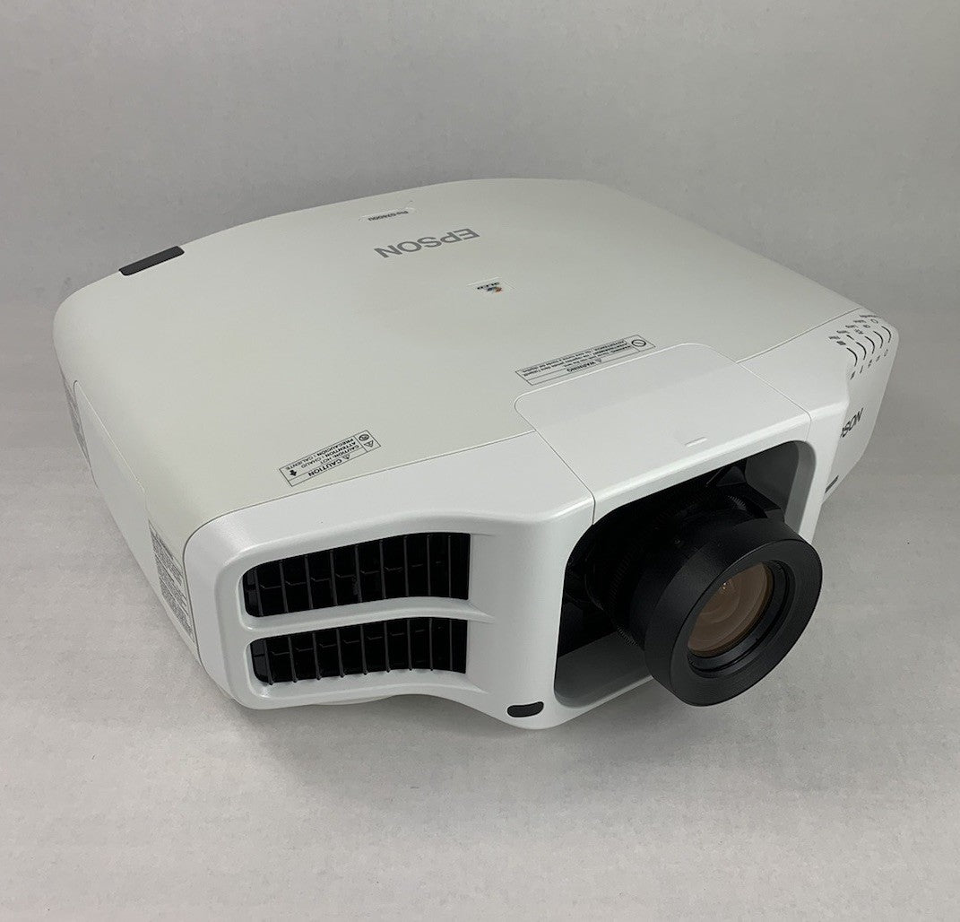 Epson Pro G7400U H762A LCD Projector - Parts or Repair