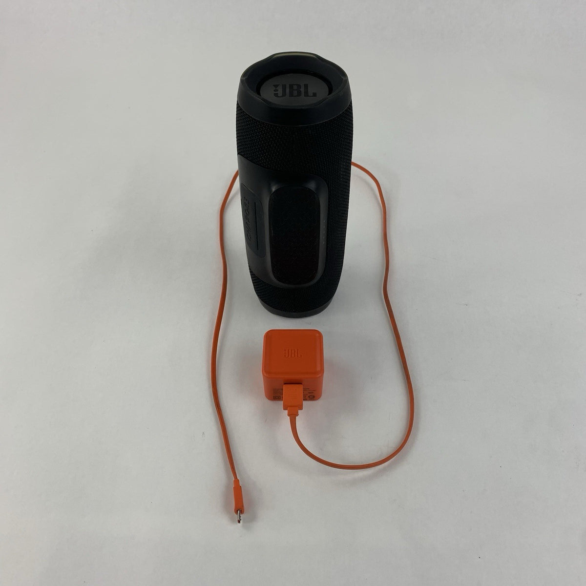 JBL Charge3 Bluetooth Waterproof Speaker - Charger Included - Tested9