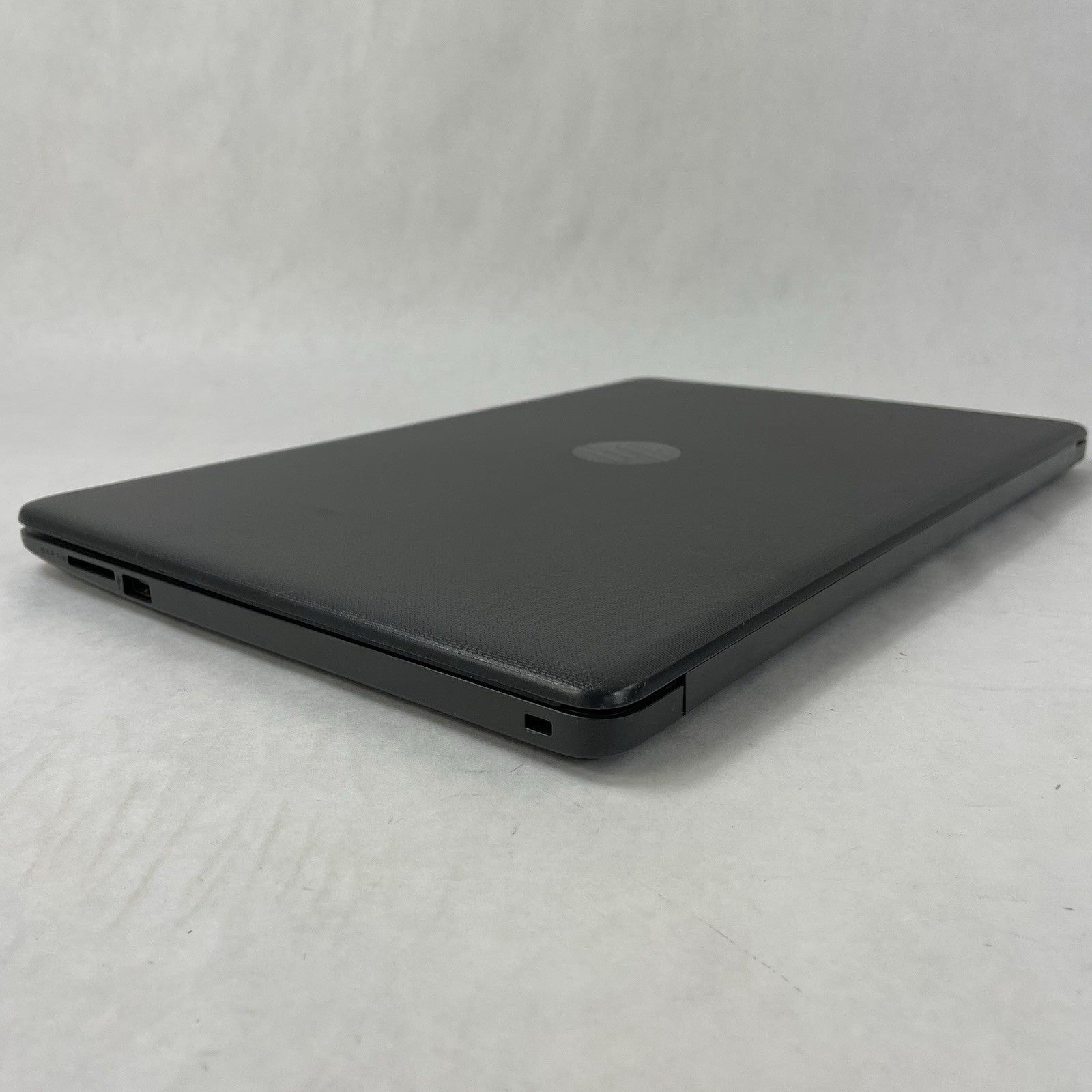 HP 255 G7 15.6" Ryzen 3 2200U 2.50 GHz 8 GB RAM No SSD/OS/AC - READ10