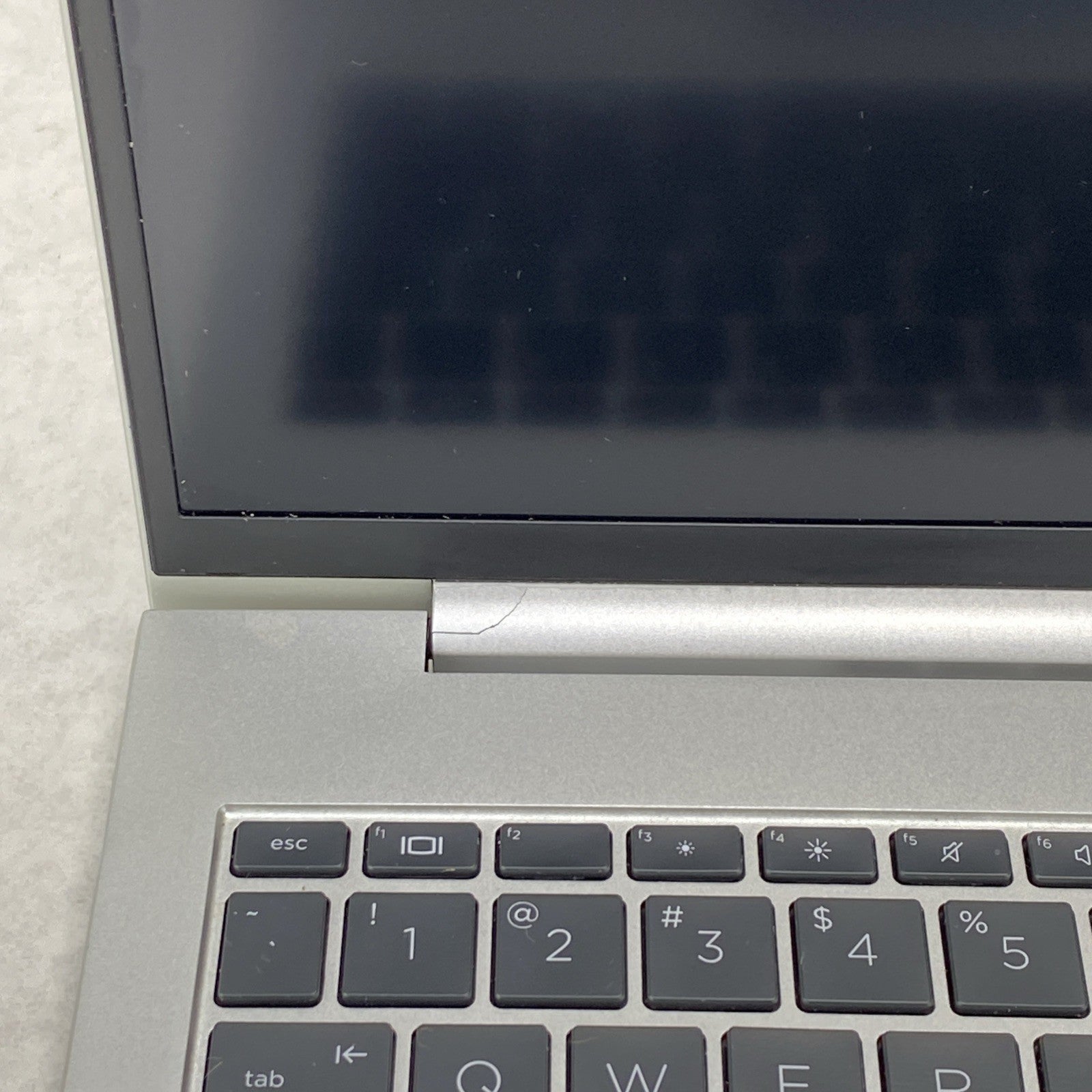 HP EliteBook 860 G9 16" Core i5-1245U 3.96 GHz 32GB RAM No SSD No OS