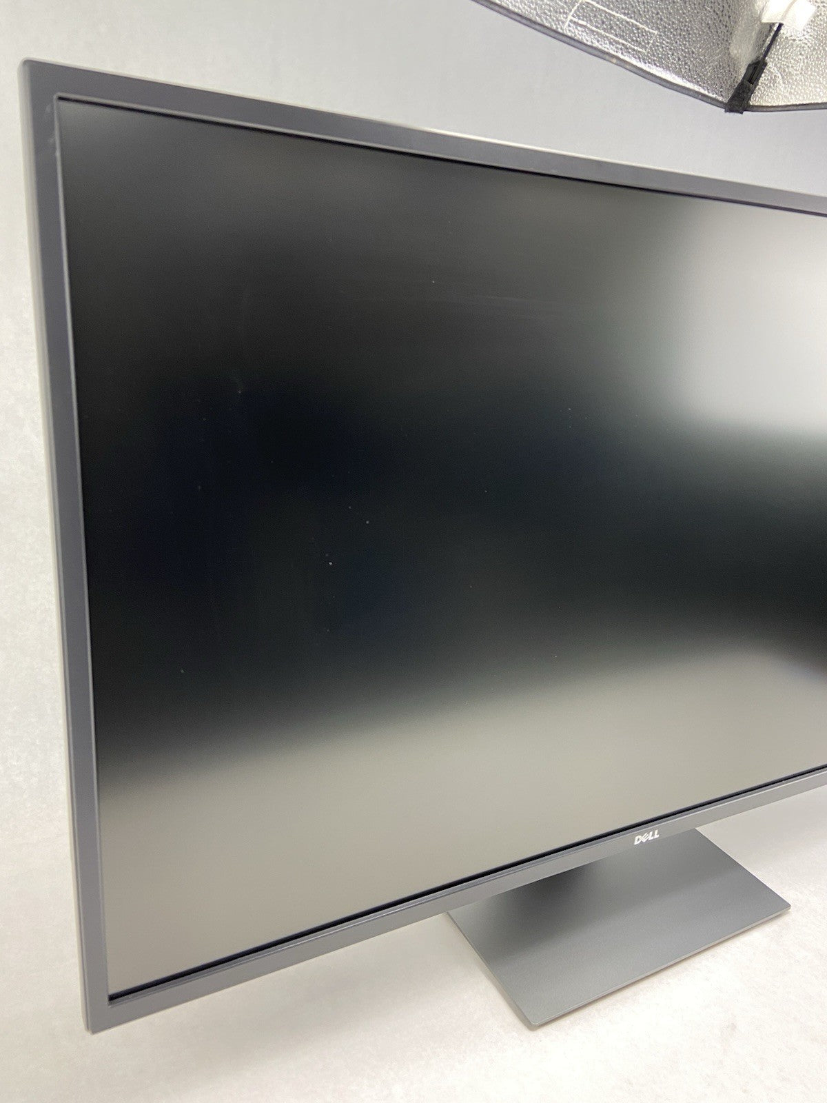 Dell Flat Panel Multi Client Monitor P4317Qc 43" In 4k UHD 3840x2160 With Stand
