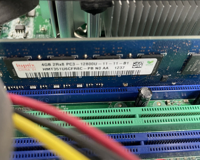 Lenovo ThinkCentre M82 Intel Core i5-3470 3.20 Ghz 4 GB RAM No HDD No OS