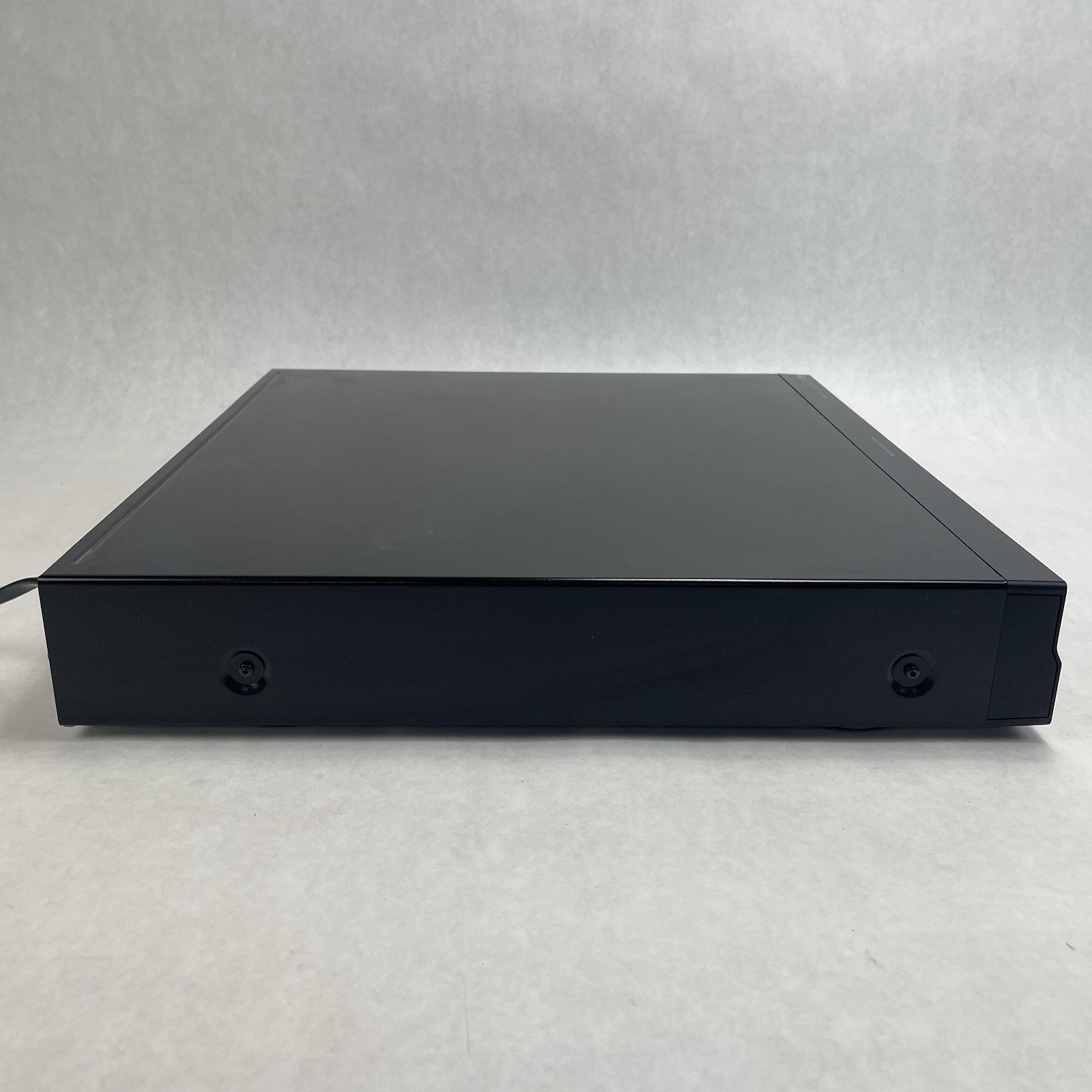 Yamaha  DVD-C750 DVD Player 5-Disc Progressive Scan Natural Sound