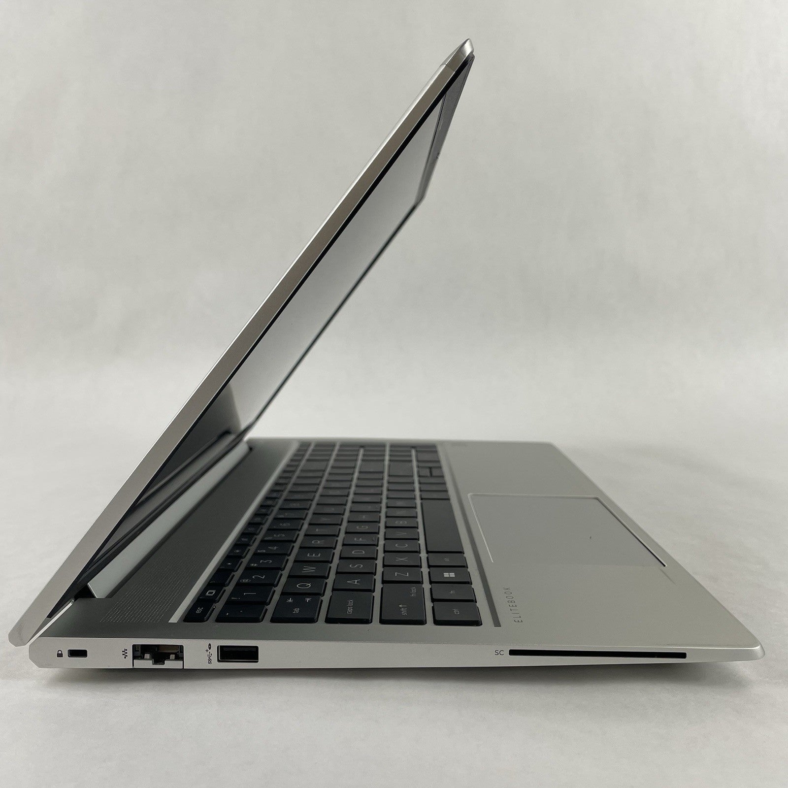 HP EliteBook 655 G10 15.6" AMD Ryzen 7 Pro 7730U 2GHz 8GB RAM No SSD/OS/AC- READ3