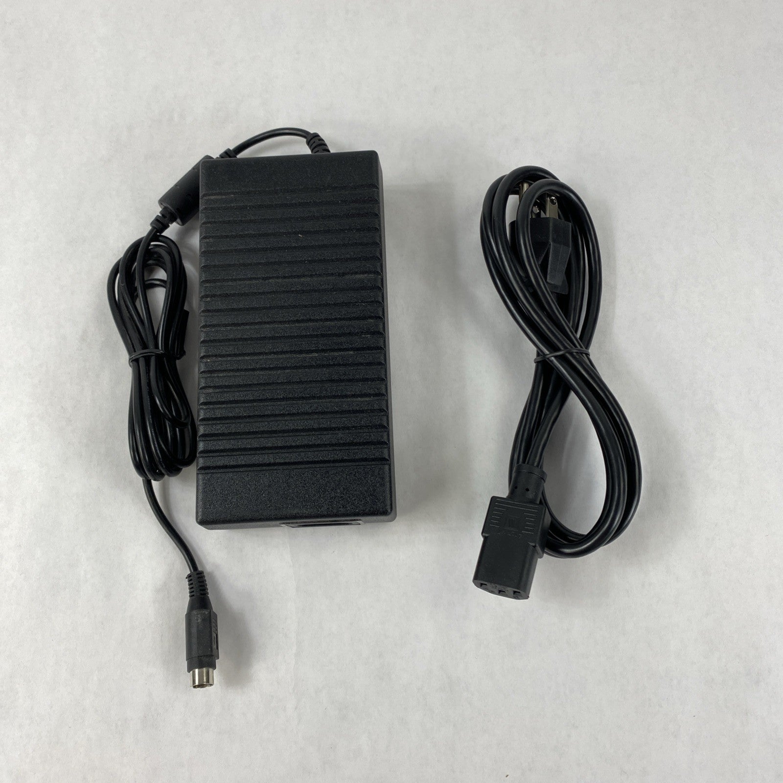 Delta Electronics DPSN-150 JB D 150W AC Adapter5