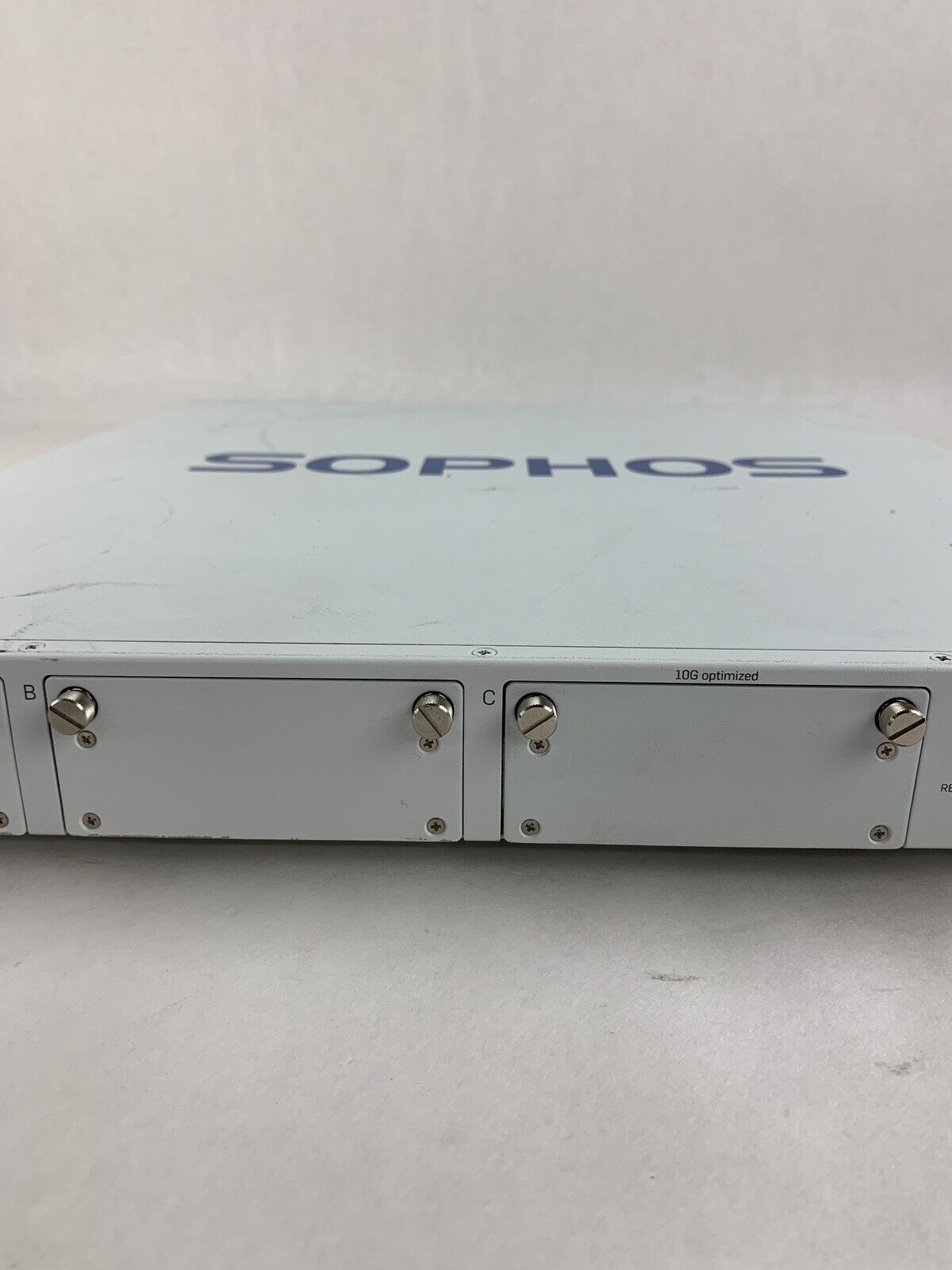 Sophos SG 430 Firewall Security Appliance W/8 GbE Port Module No HDD No OS