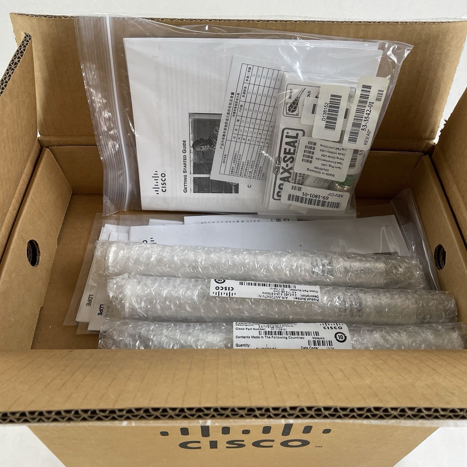 Cisco AIR-CAP1552E-A-K9 Outdoor Mesh Access Point w/ 3 Antennas AIR-ANT2547V-N