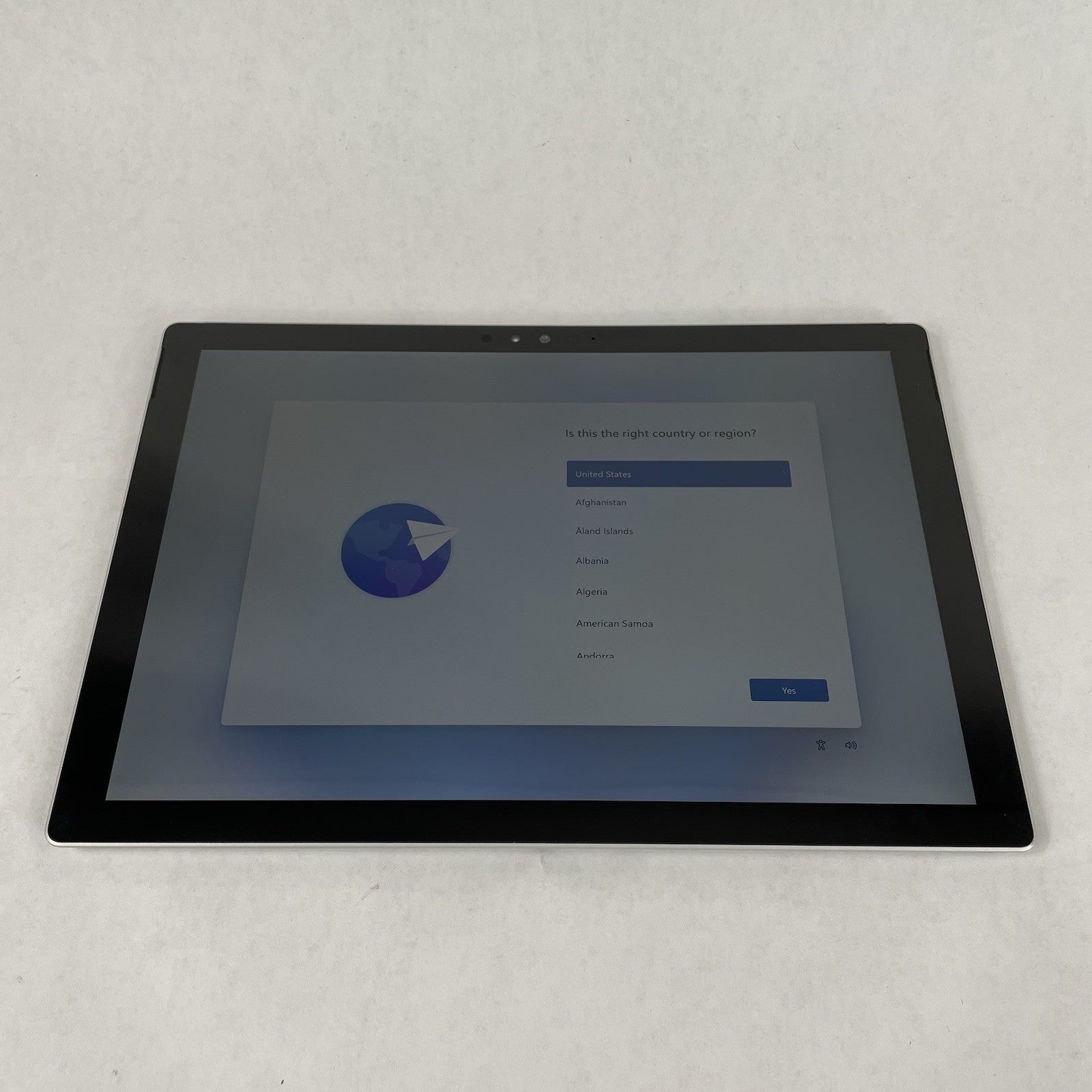 Microsoft Surface Pro 4 12" i5-6300U 2.40 GHz 8 GB RAM 256 GB SSD Win11 - READ2