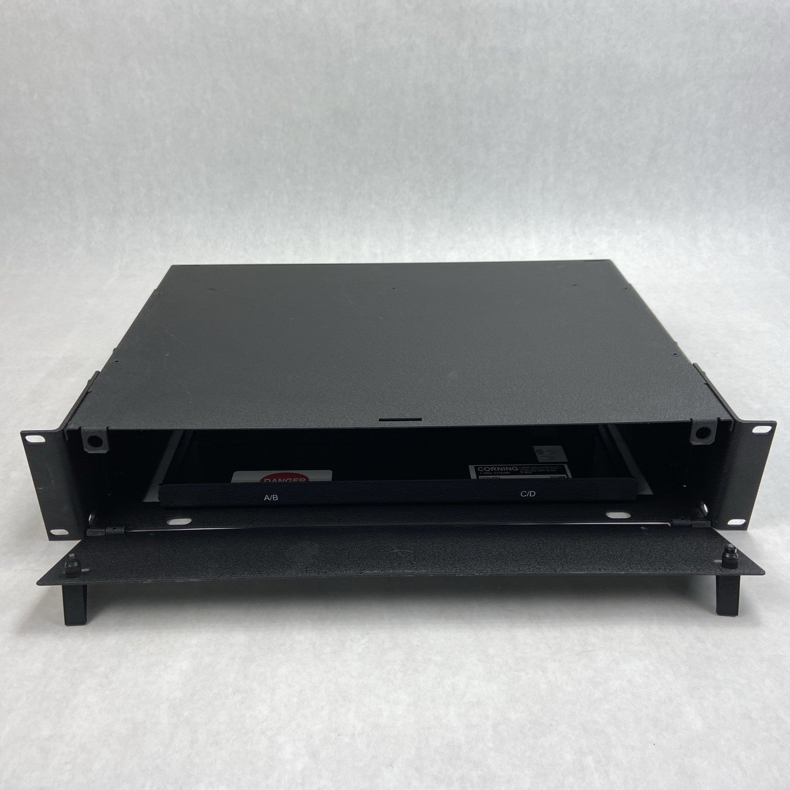 Corning Lanscape CCH-02U 2 Rack Unit Closet Connector Housing
