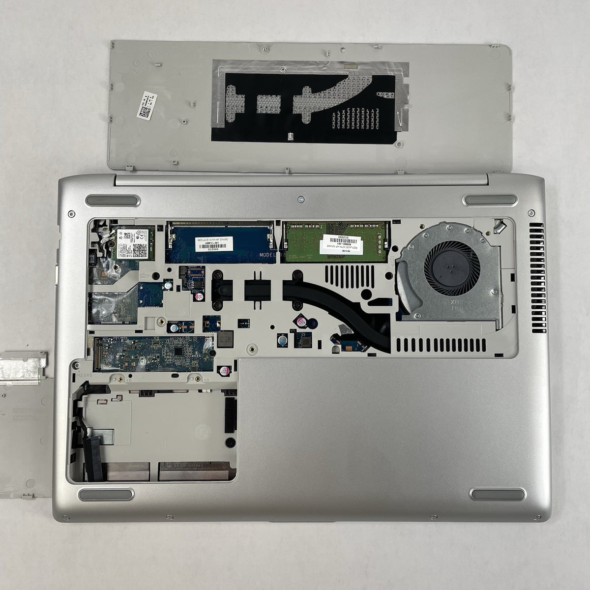 HP mt21 14" Celeron 3867U 1.80 GHz 4 GB RAM No SSD/OS/AC/Batt16