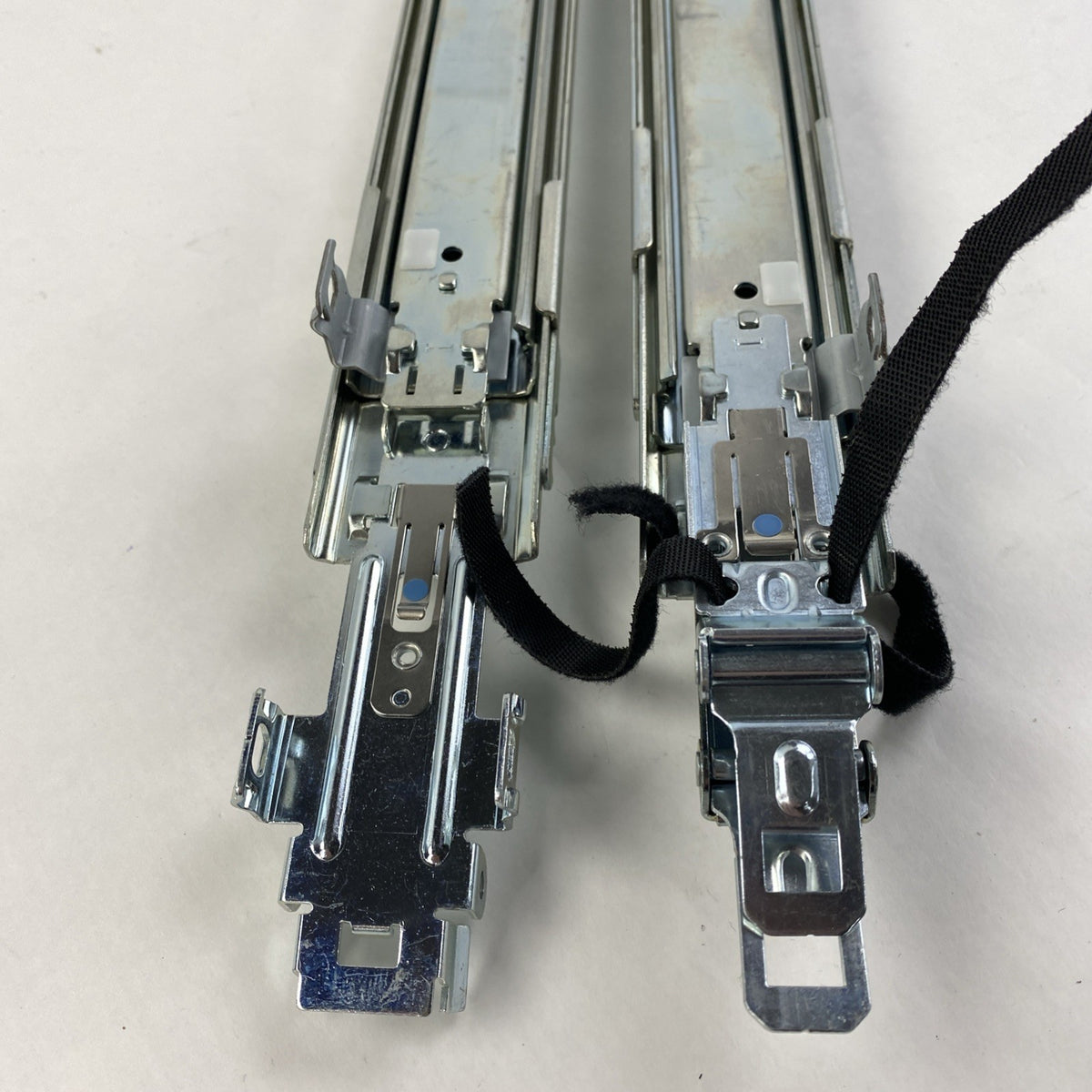 Dell 00D3963 1U Left and Right Sliding Server Rails9