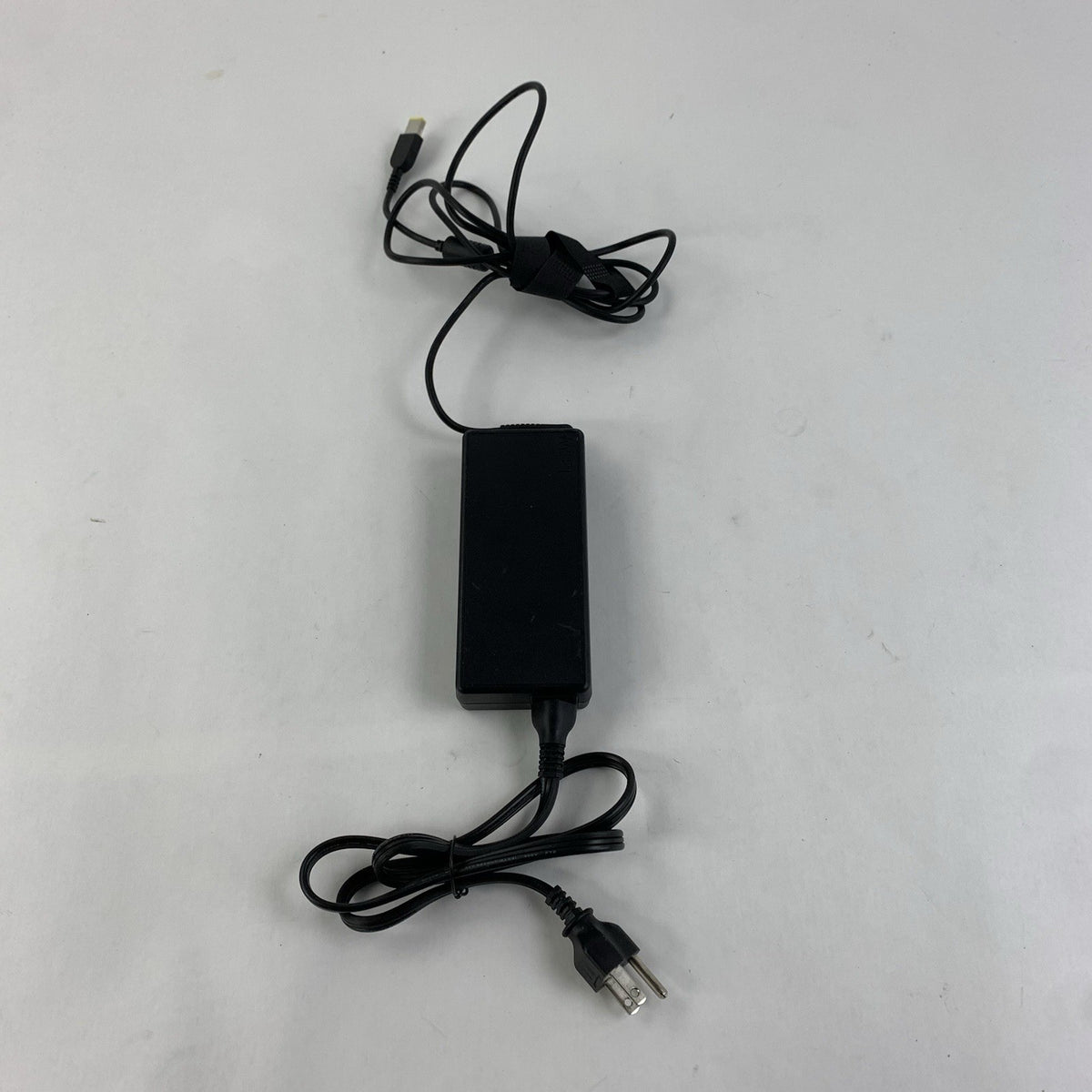 Lenovo ADL135NDC3A AC Adapter - Lot of 33