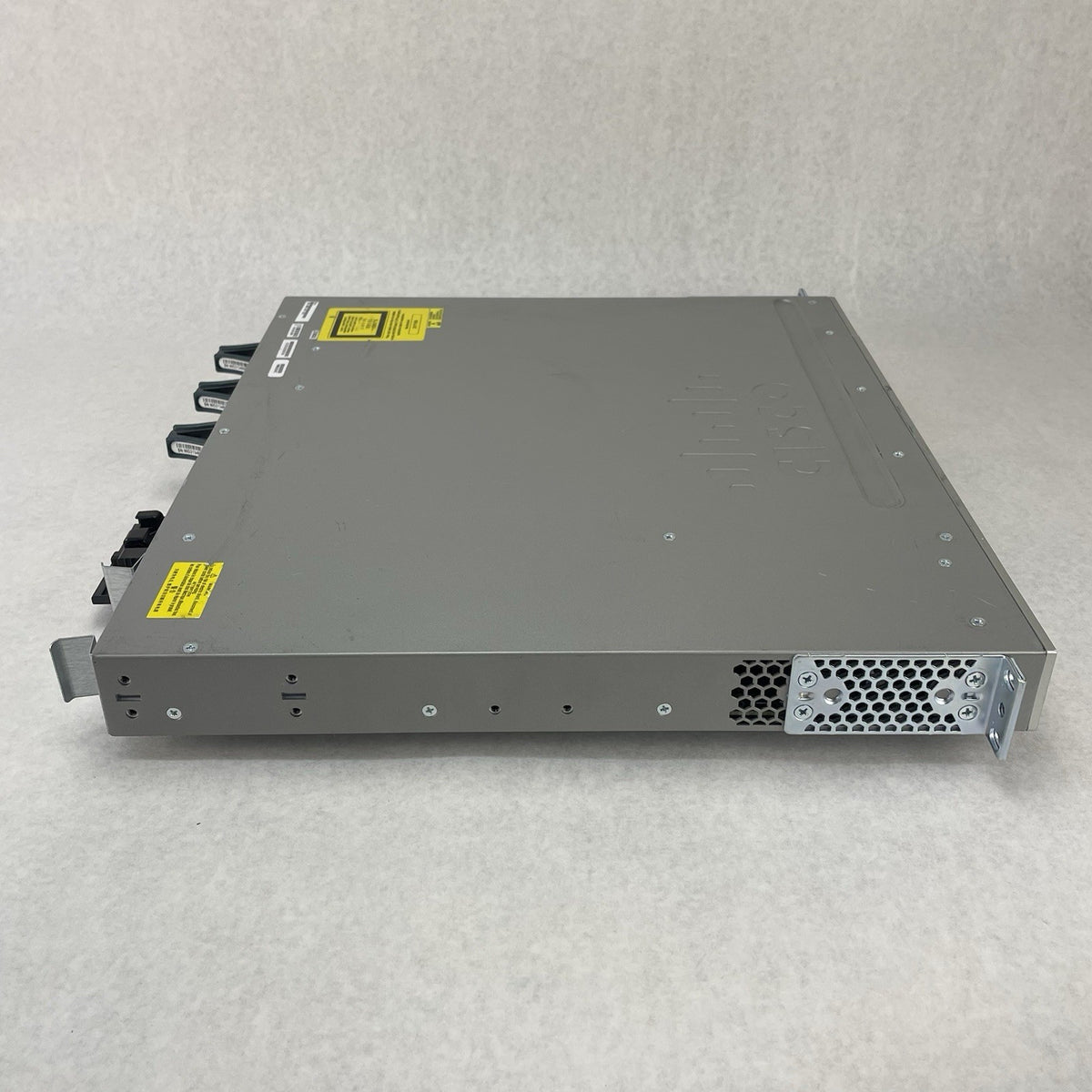Cisco Catalyst WS-C3850-48P-S V07 48-Port Gigabit PoE+ - Tested5