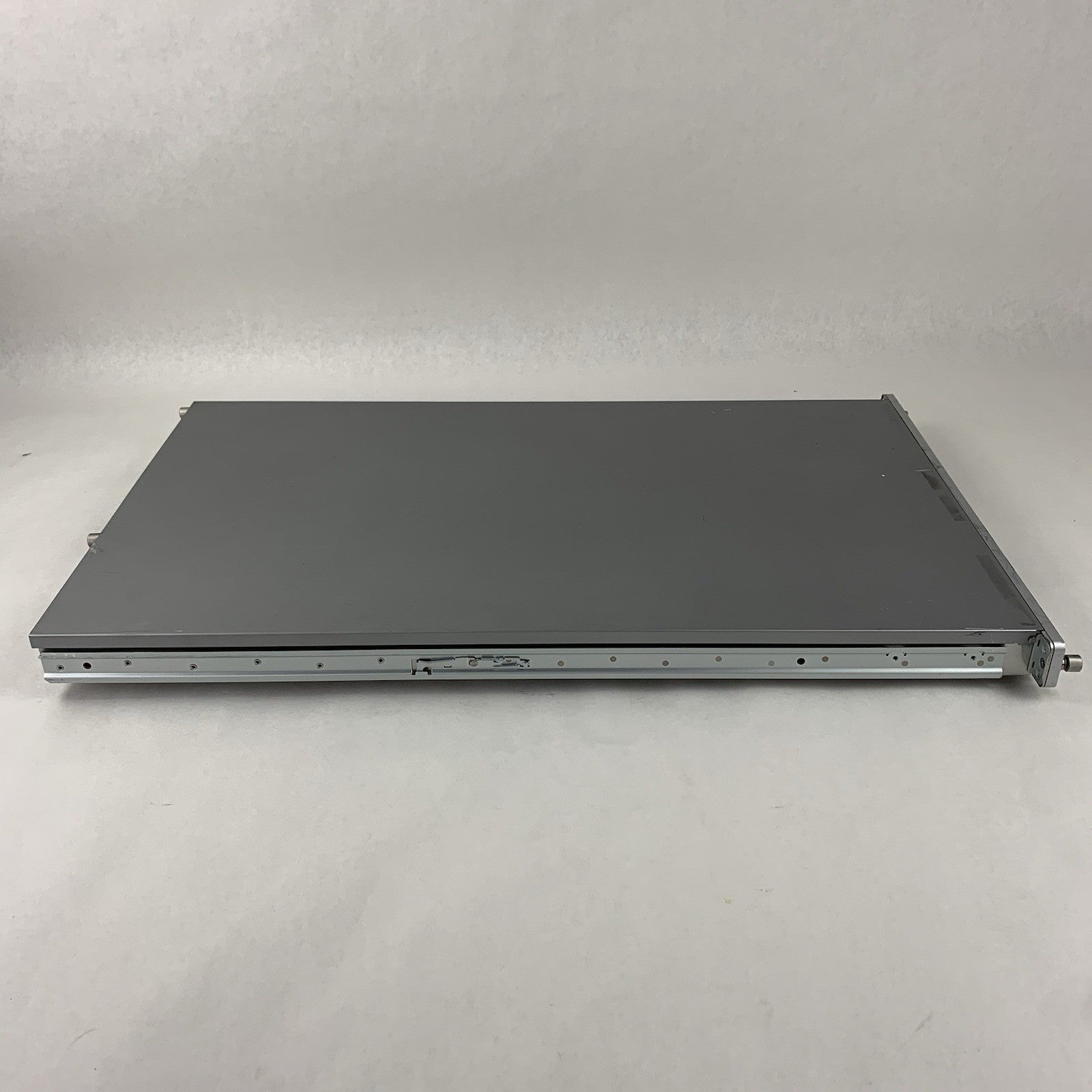 Apple A1279 XServe 2009 2x Xeon E5520 2.26 GHz 24 GB Ram LSI7202EP No OS No HDD5