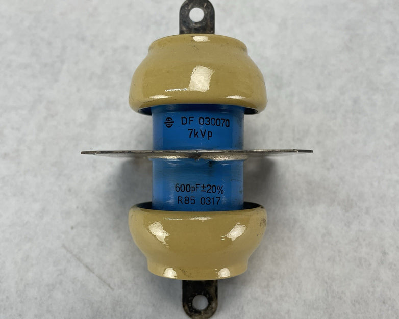 DS 030070 RF Power Feed-Through Capacitor