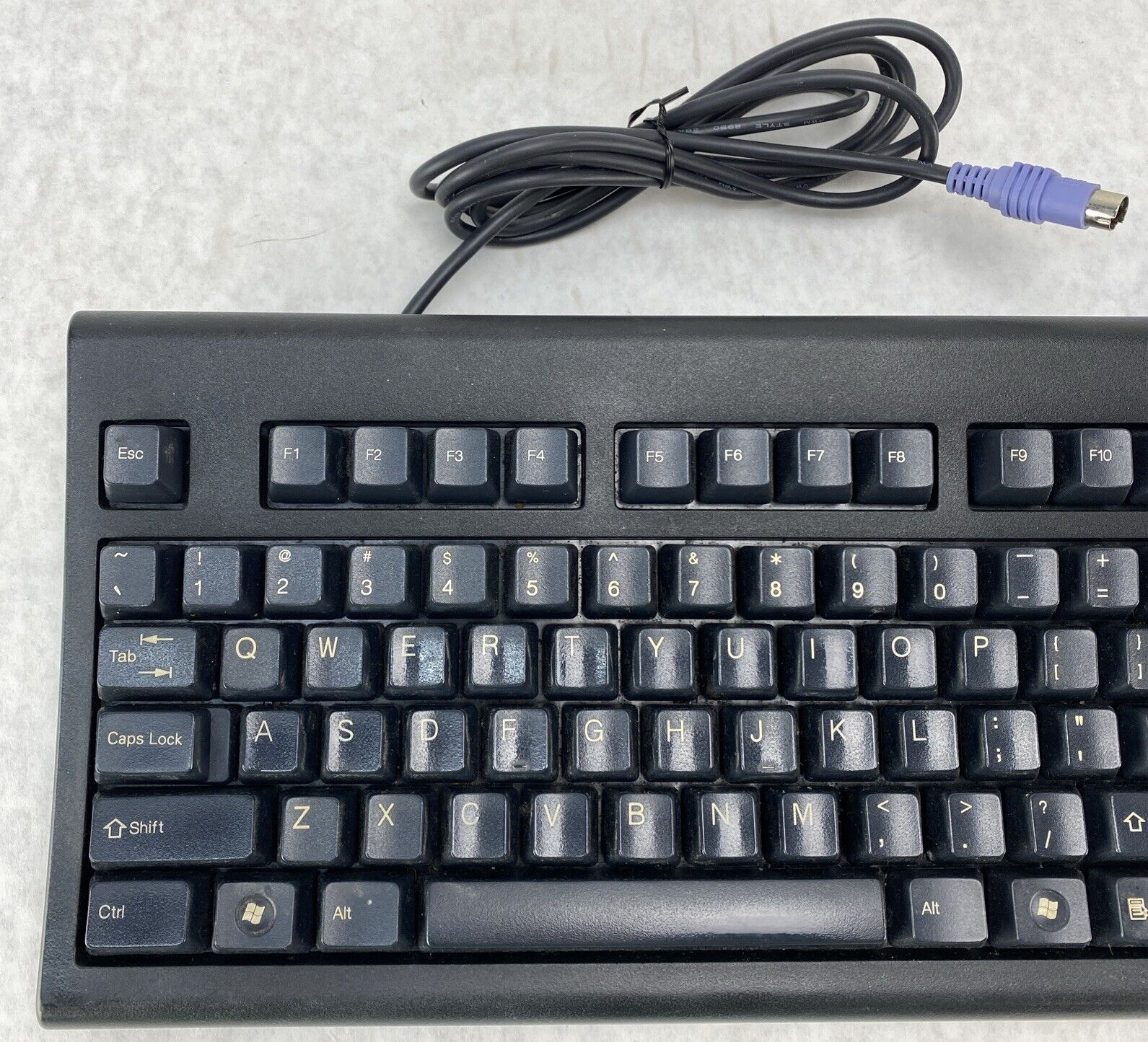 Lot( 2 ) WYSE KB-3923 PS/2 Clacky Keys No Frills Keyboard Grade B