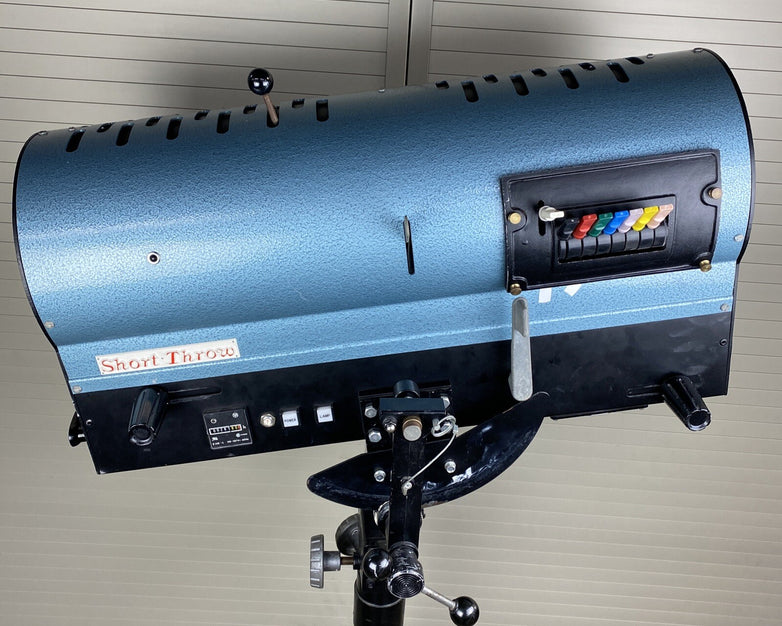 Altman Voyager Short-throw 400W HTI follow spotlight with stand