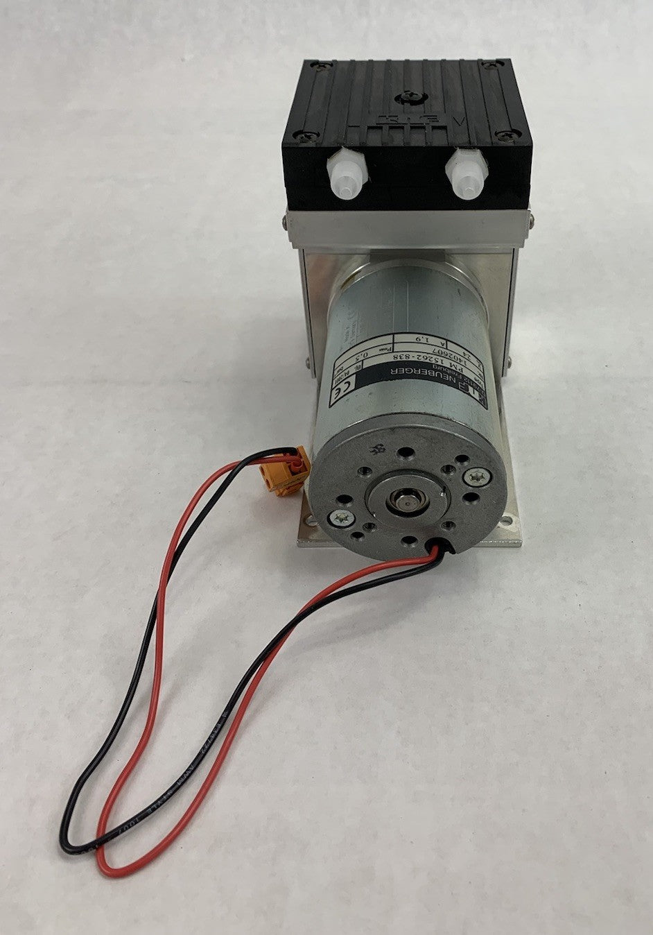 KNF D-79112 Vacuum Pump