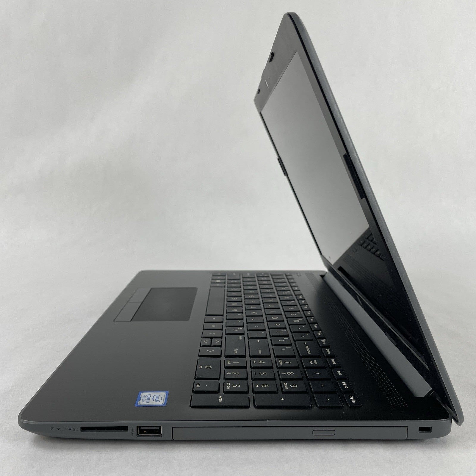 HP 15-da0046nr 15.6" i3-7020U 2.30 GHz 8 GB RAM No SSD No OS No AC5