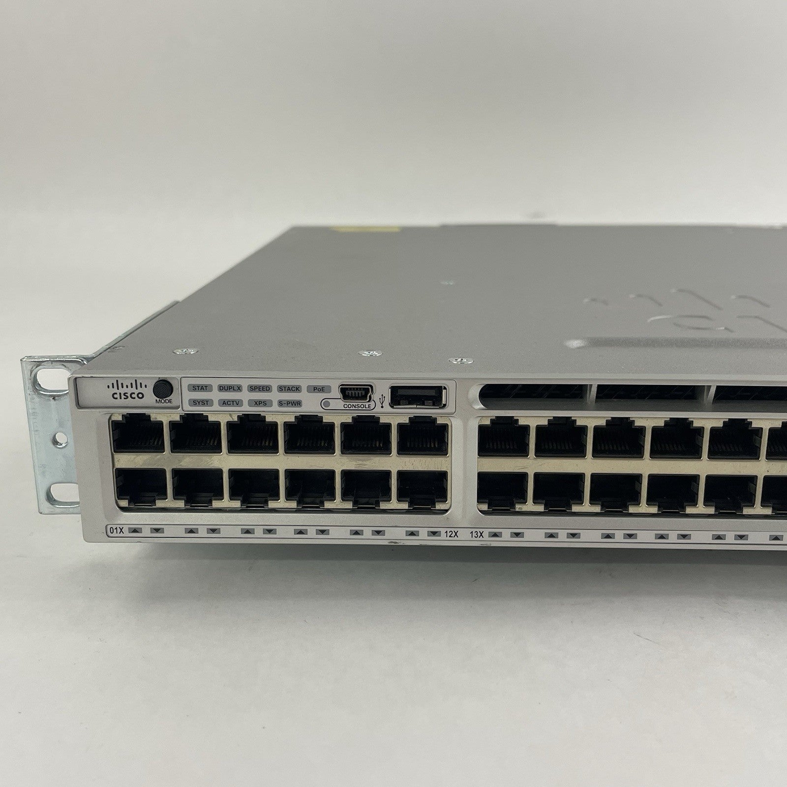 Cisco WS-C3850-48U-S V06 48-Port UPoE Switch  1x 1100W PSU Tested & Reset4