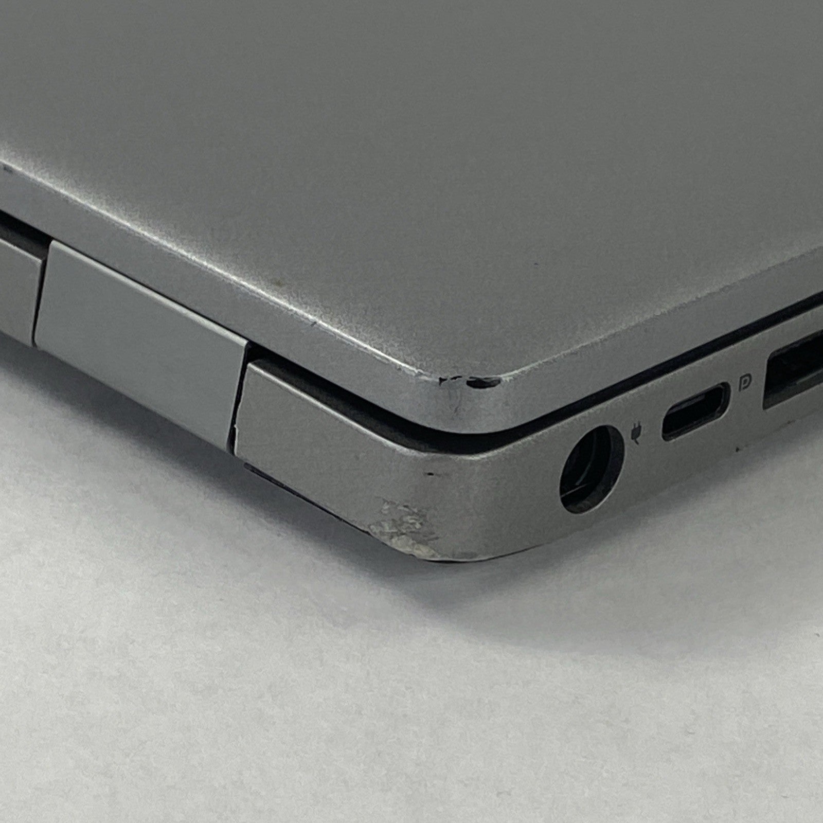 Dell Latitude 5410 Intel Core i5-10210U 1.60 GHz 8 GB RAM 14.0" No HDD No OS