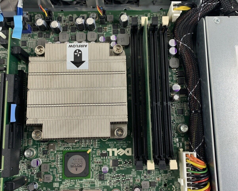 Dell Poweredge OEMR XL R210 Server 1xPentium G6950 2.8 GHz 1 GB Ram No OS No HDD