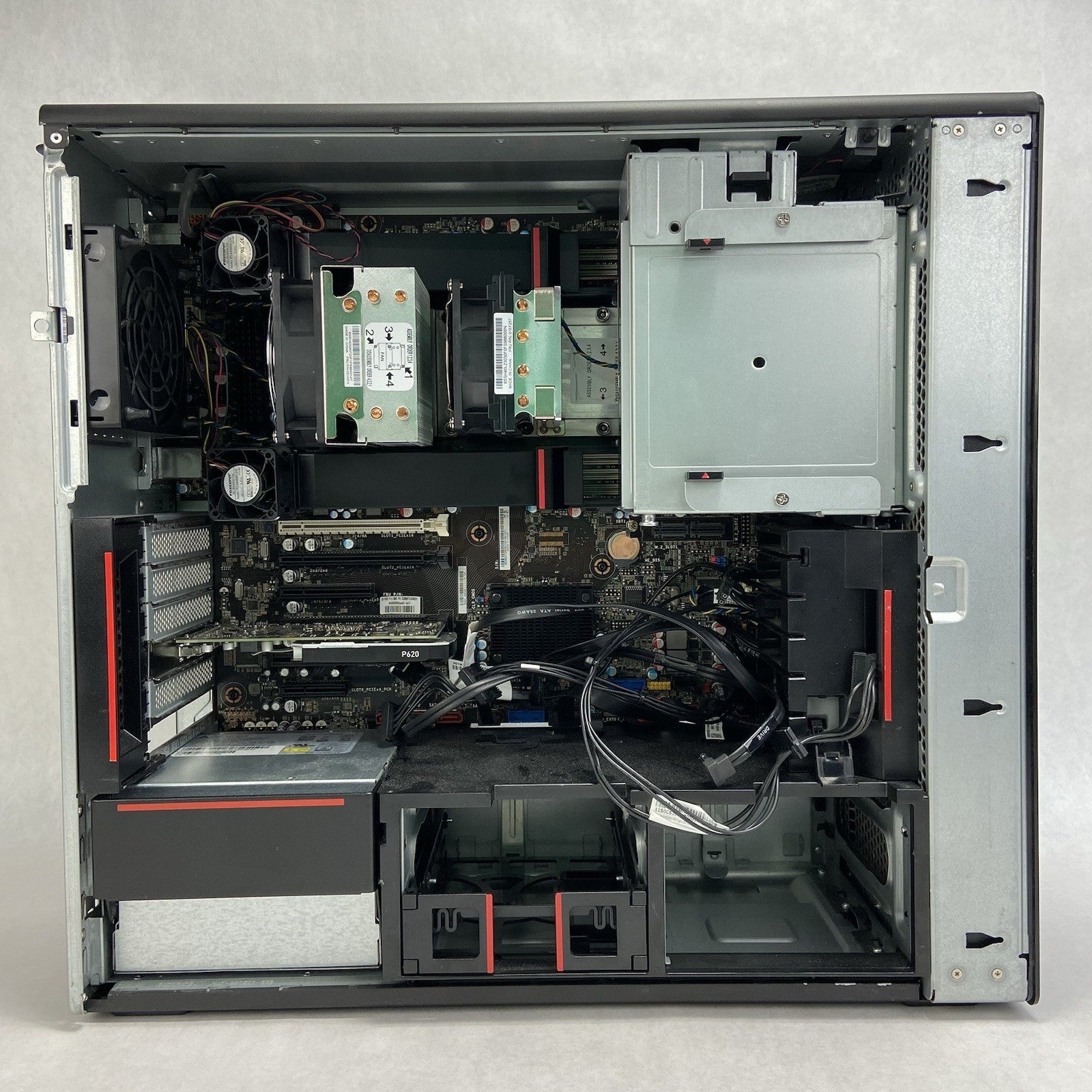 Lenovo ThinkStation P720 2x Xeon Silver 4110 2.1GHz 64GB RAM No HDDOS P62010