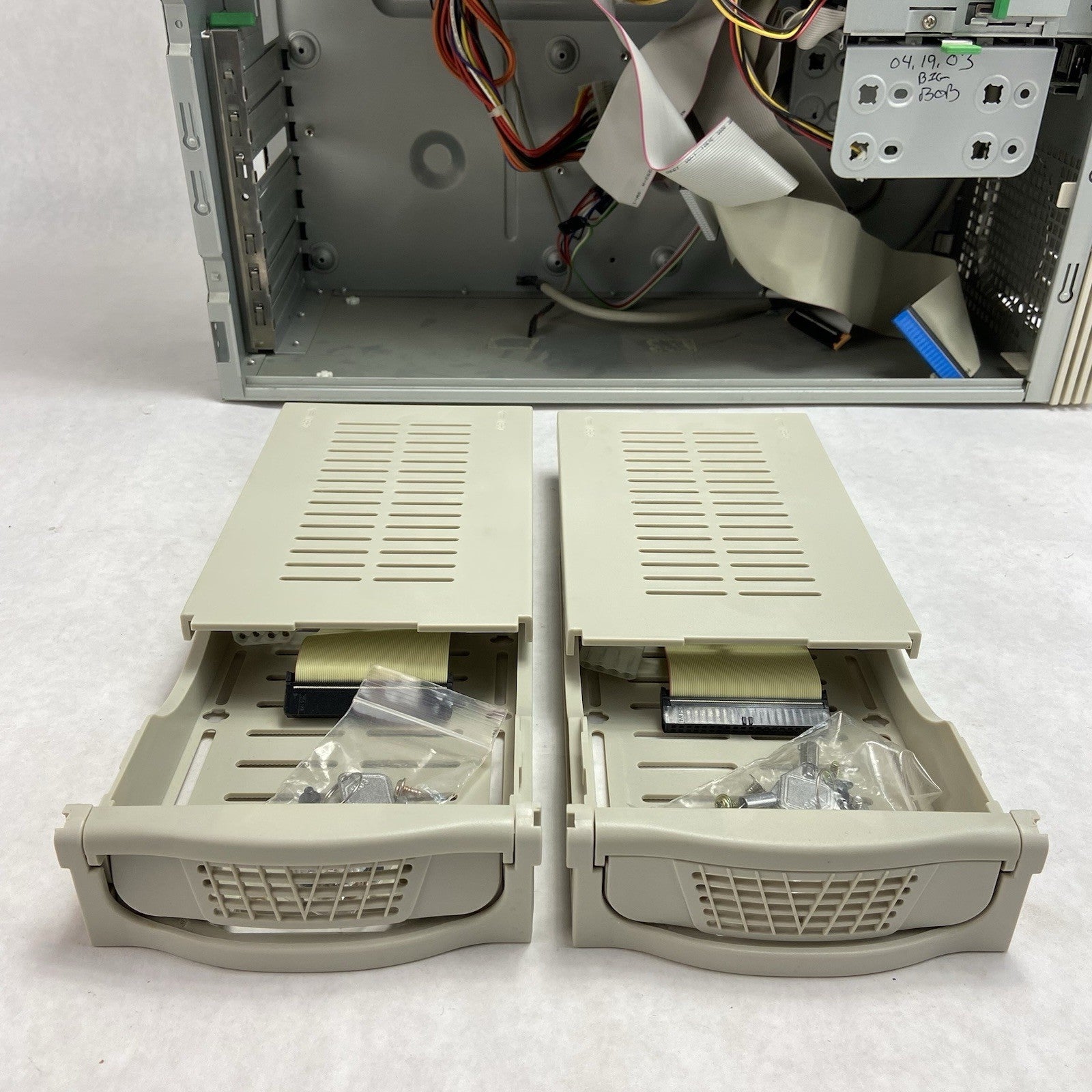 Unbranded Beige Mid Tower ATX Computer Case AGI HEC-300AR-T 300W PSU11
