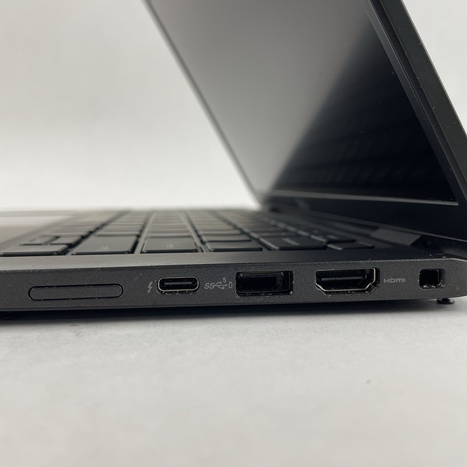 Dell Latitude 7330 13.3" i7-1265U 4.15 GHz 32 GB RAM No SSD/OS/AC - Bad Bottom7