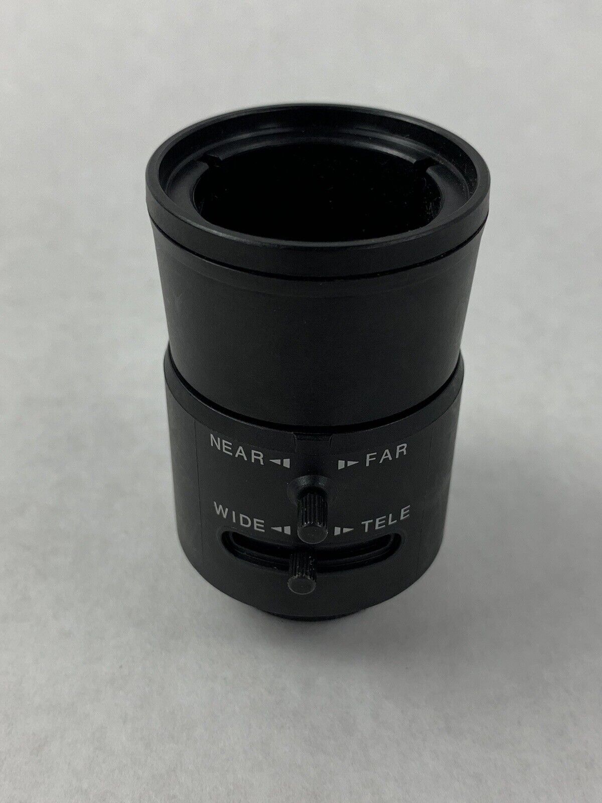 Fujinon YV5x2.7R4B-2 1:1.3/2.7mm-13.5mm Lens