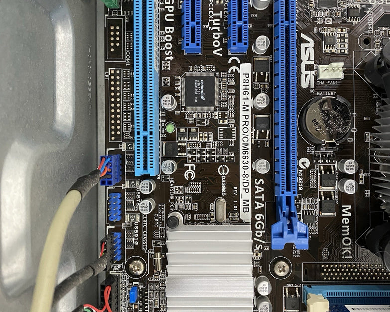 ASUS CM6330 MT Intel Core i3-3240 3.4GHz 8GB RAM No HDD No OS