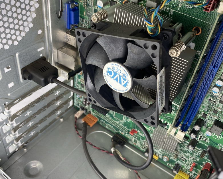 Lenovo ThinkCentre M73 MT Intel Core i3-4130 3.40GHz 1x8GB RAM DVDRW No HDD OS