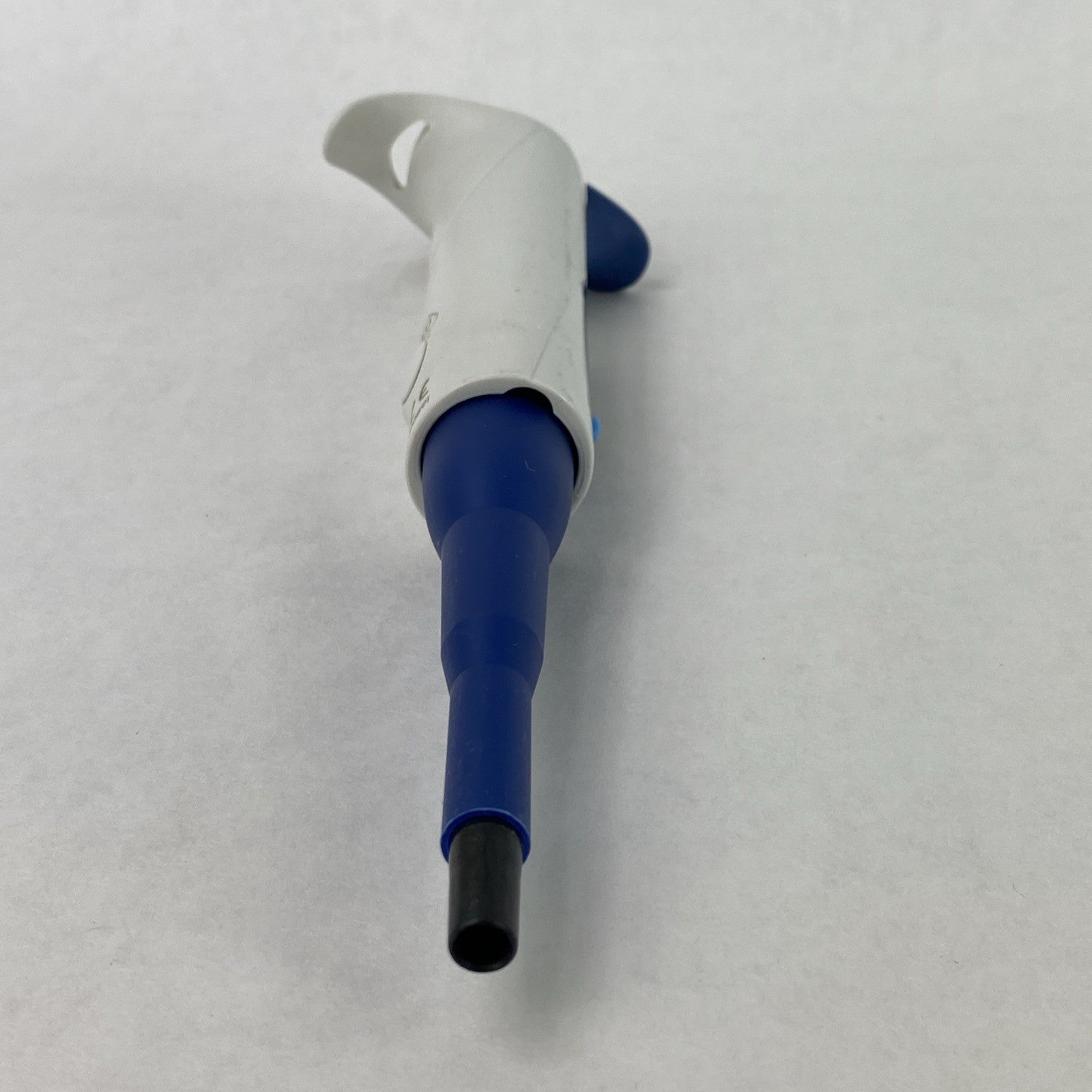 Biohit m1000 100-1000 µL Single Channel Handheld Manual Pipette4
