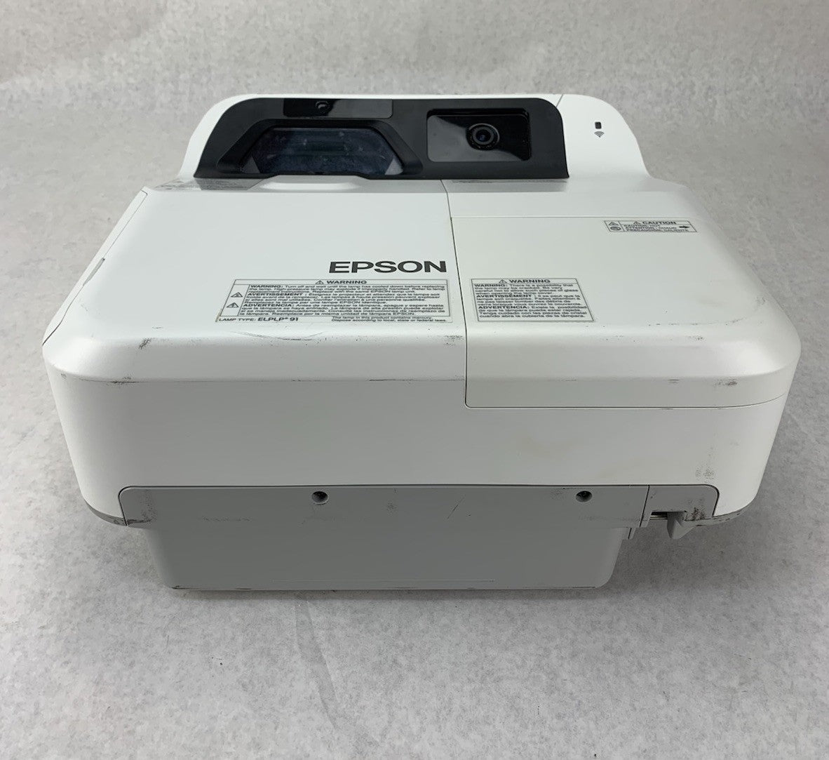 Epson PowerLite 695Wi H740A LCD Lamp Projector 2028 Lamp Hours - No Remote1
