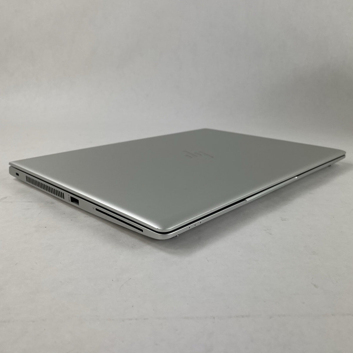 HP mt45 14" AMD Ryzen 3 Pro 3300U 2.10 GHz 4 GB RAM No SSD/OS/AC9