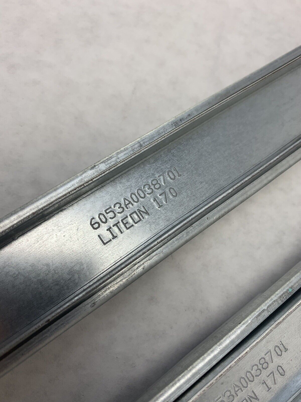 HP Left and Right Server Rails 252228-001 310619-001