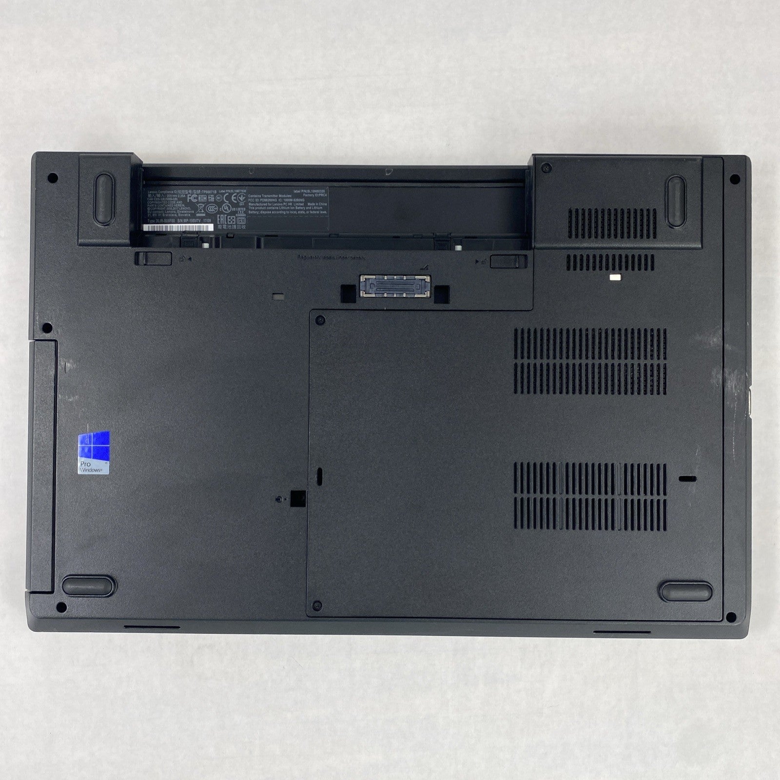 Lenovo ThinkPad L570 Core i5-6300U 2.4GHz 8GB RAM 15.6" No Battery No HDD No OS