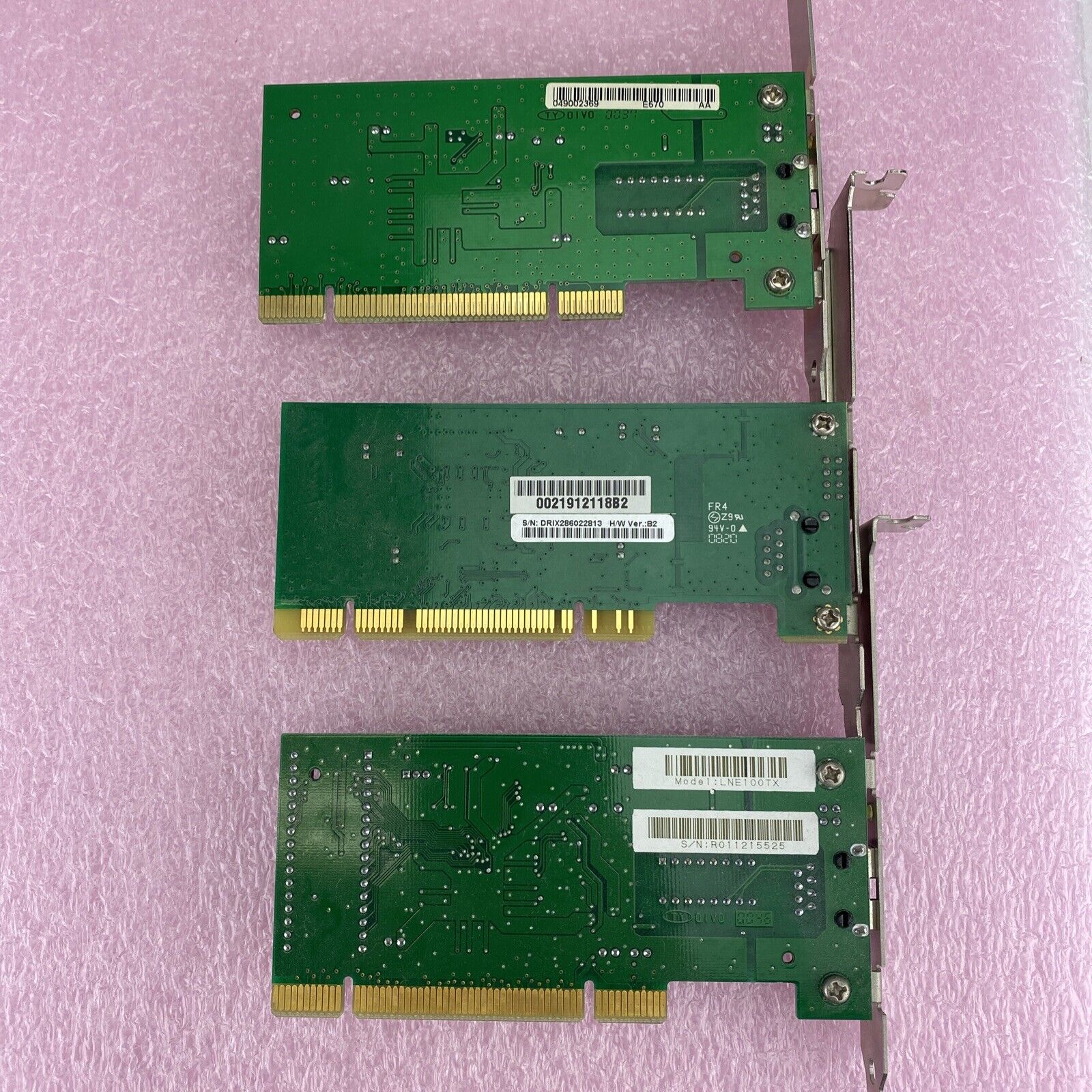 Lot of 3 various Ethernet 100Mbs LAN PCI cards DGE-530T LNE100TX PCB-E570-AA5