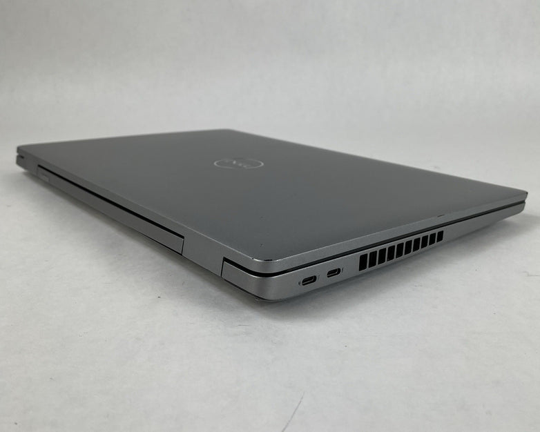 Dell Latitude 5520 15.6" i5-1135G7 2.40 GHz 8 GB RAM No SSD/OS/AC - Worn Keys