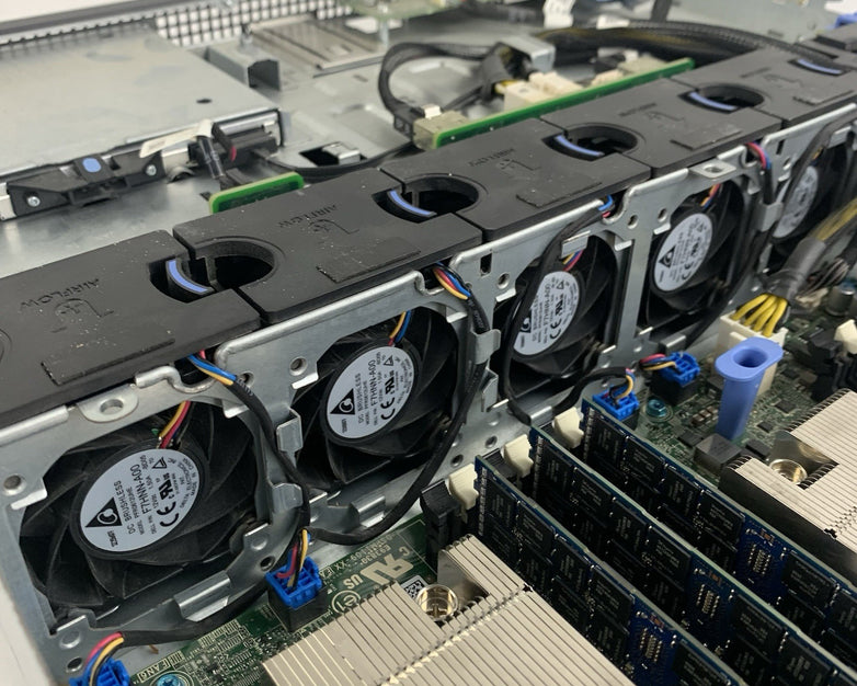 Dell PowerEdge R520 2U Server 2x Xeon E5-2440 2.4 GHz 96 GB RAM No OS No HDD
