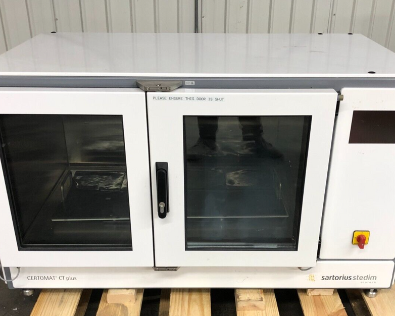 Sartorius CERTOMAT CTplus UH-50 Lab Incubator Shaker Shaking Cabinet