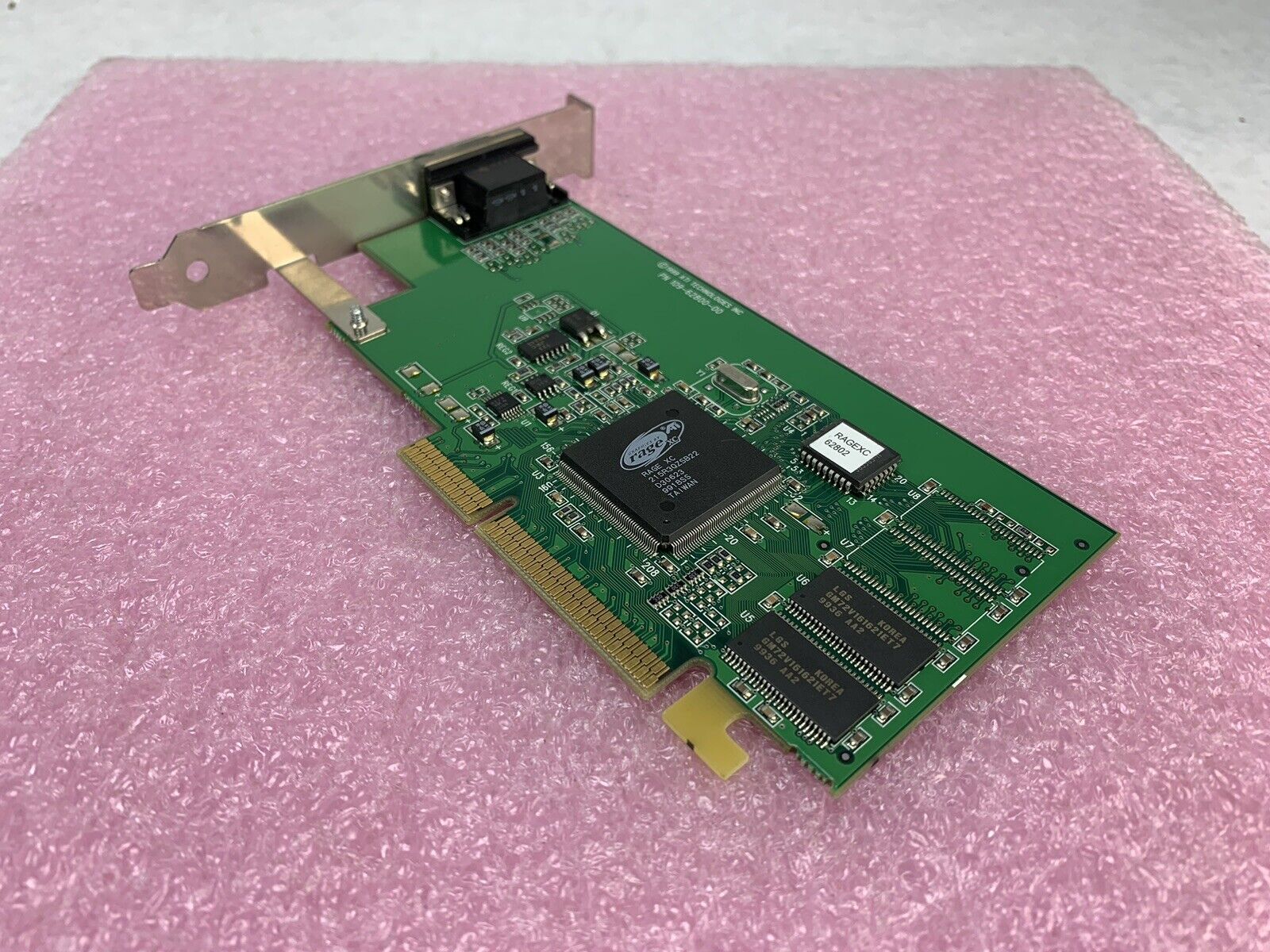 ATI 109-62800-00 Rage XC AGP Video Card