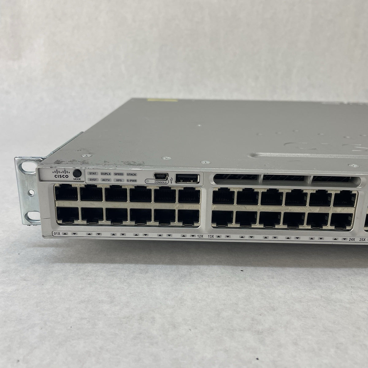 Cisco Catalyst WS-C3850-48T-S 48 Port 1X PSU Tested Reset4