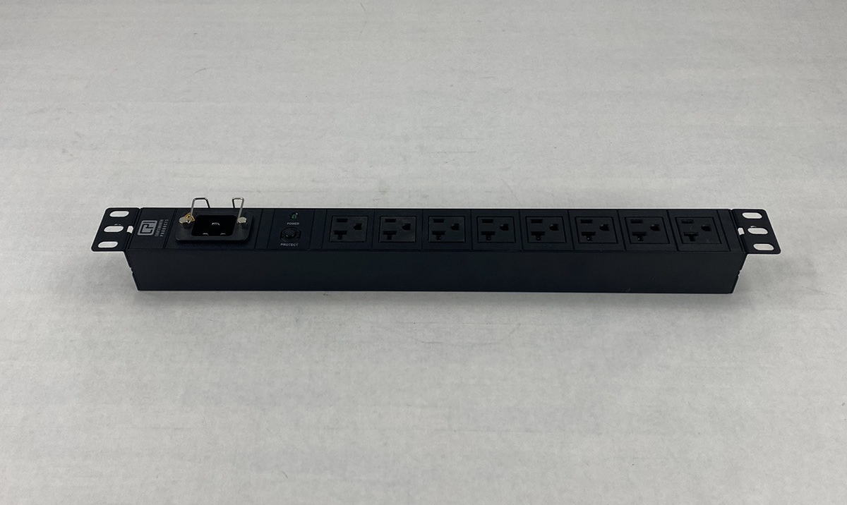 Chatsworth Products 025-907005-028 125VAC 2000W 8 Outlet Power Distribution Unit