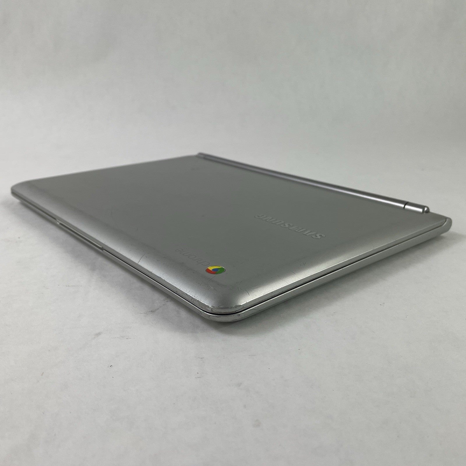 Samsung XE303C12 11.6" ARM V7 rev4 2 GB RAM 16 GB Storage No AC7