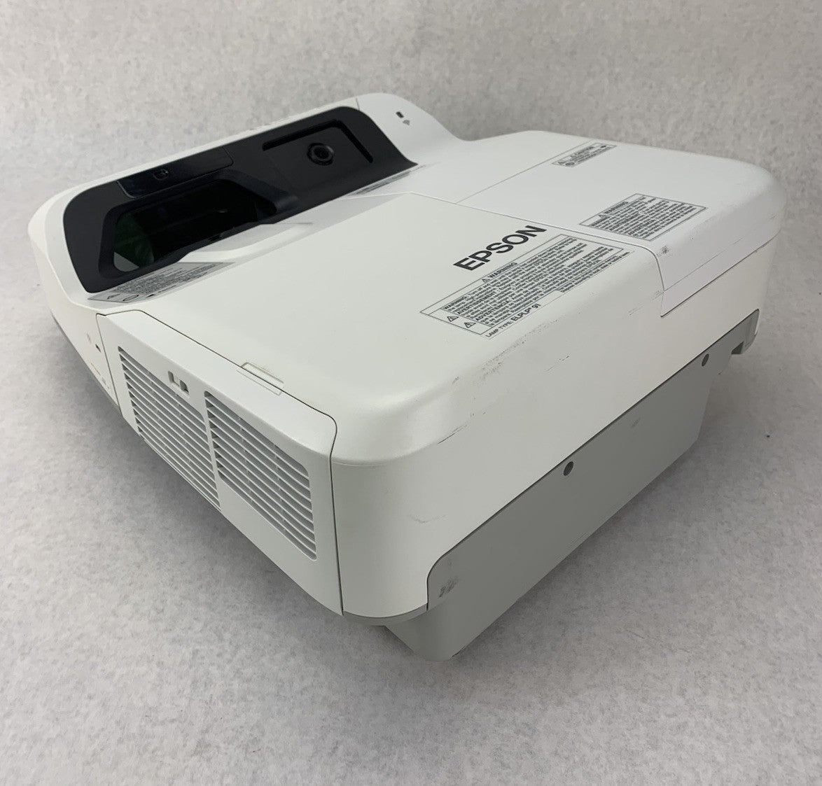 Epson PowerLite 695Wi H740A LCD Lamp Projector 2072 Lamp Hours - No Remote0