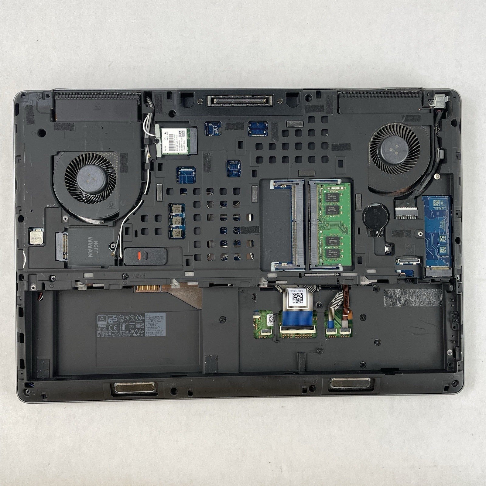Dell Precision 7520 15.6" i5-7300HQ 2.5GHz 8GB RAM No SSD/OS/AC/Batt - READ16