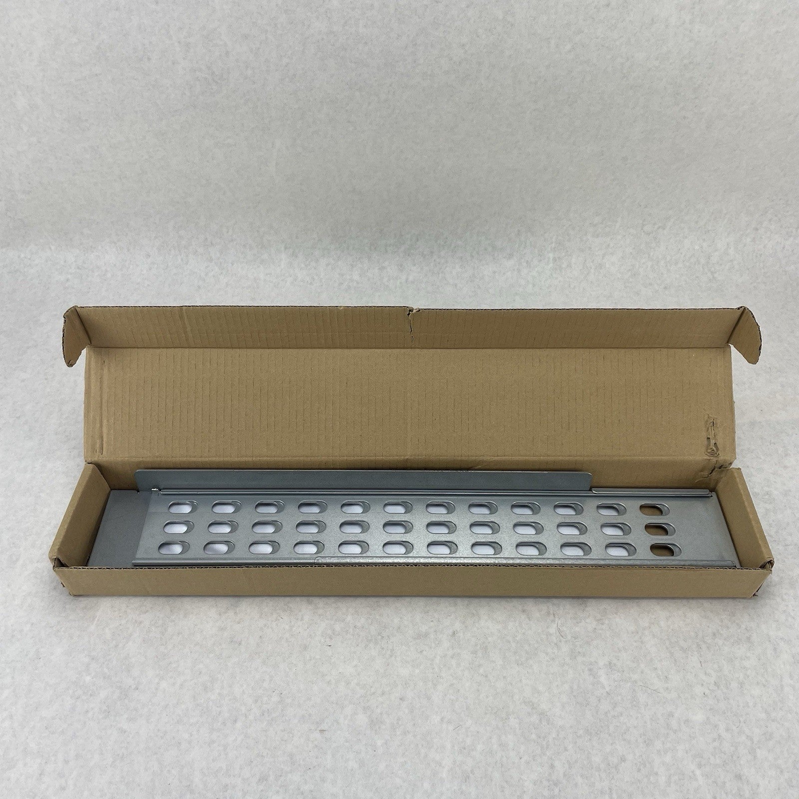APC 0M-756H UPS Slide Rail Kit3